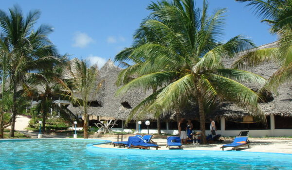 Top 10 Luxury Kenya Beach Resorts & Hotels
